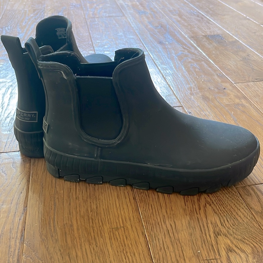 Sperry black rain bootie